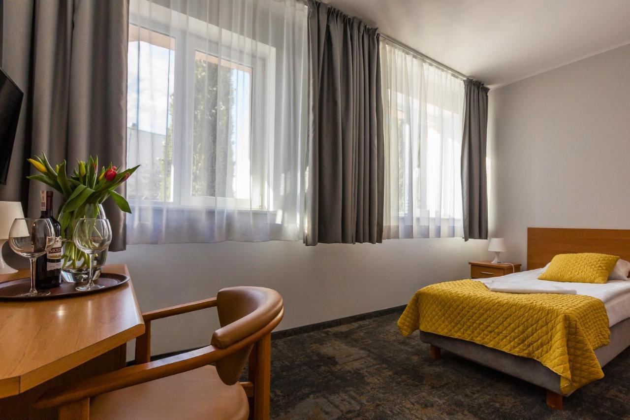 Single Room,1040432683:JPEG